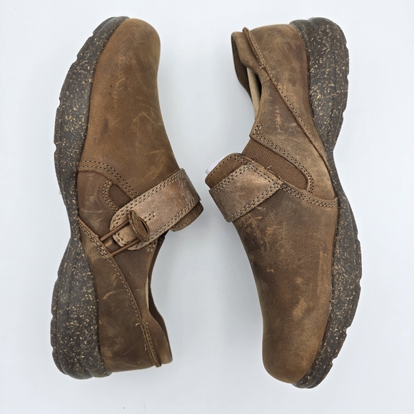 Clarks Collection Roseville Dot Loafers, Dark Tan Combination, Leather, 8M - Picture 14 of 16